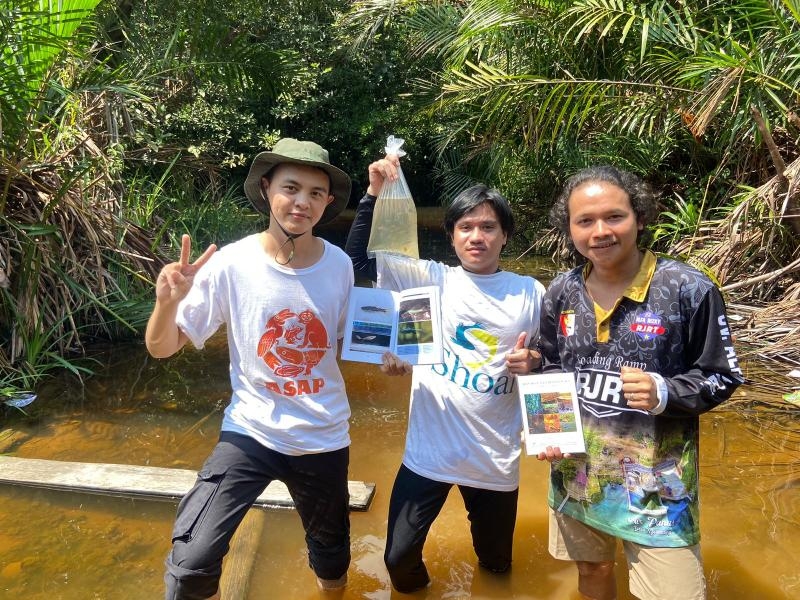 Mahasiswa Akuakultur UBB Terbitkan Buku â€œIkan-ikan Air Tawar Bangkaâ€ yang Fenomenal, Tembus 7 Negara